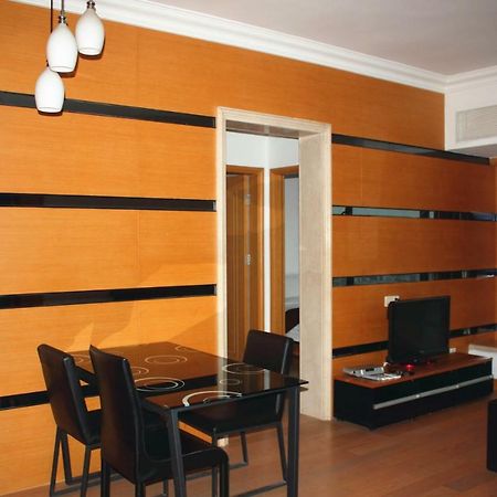 She & He Service Apartment Huifeng Гуанджоу Екстериор снимка