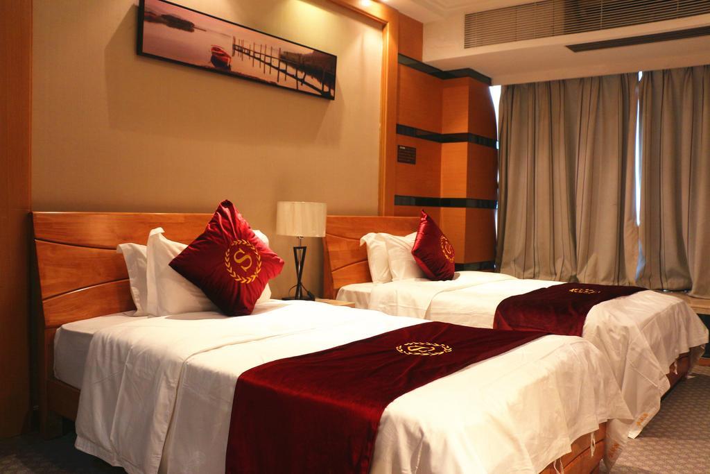 She & He Service Apartment Huifeng Гуанджоу Екстериор снимка