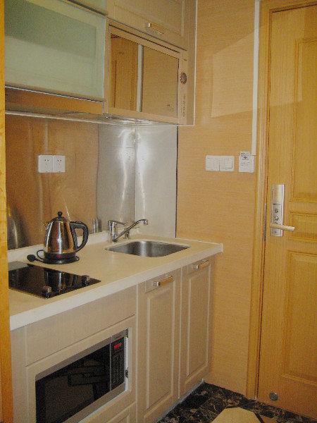 She & He Service Apartment Huifeng Гуанджоу Екстериор снимка