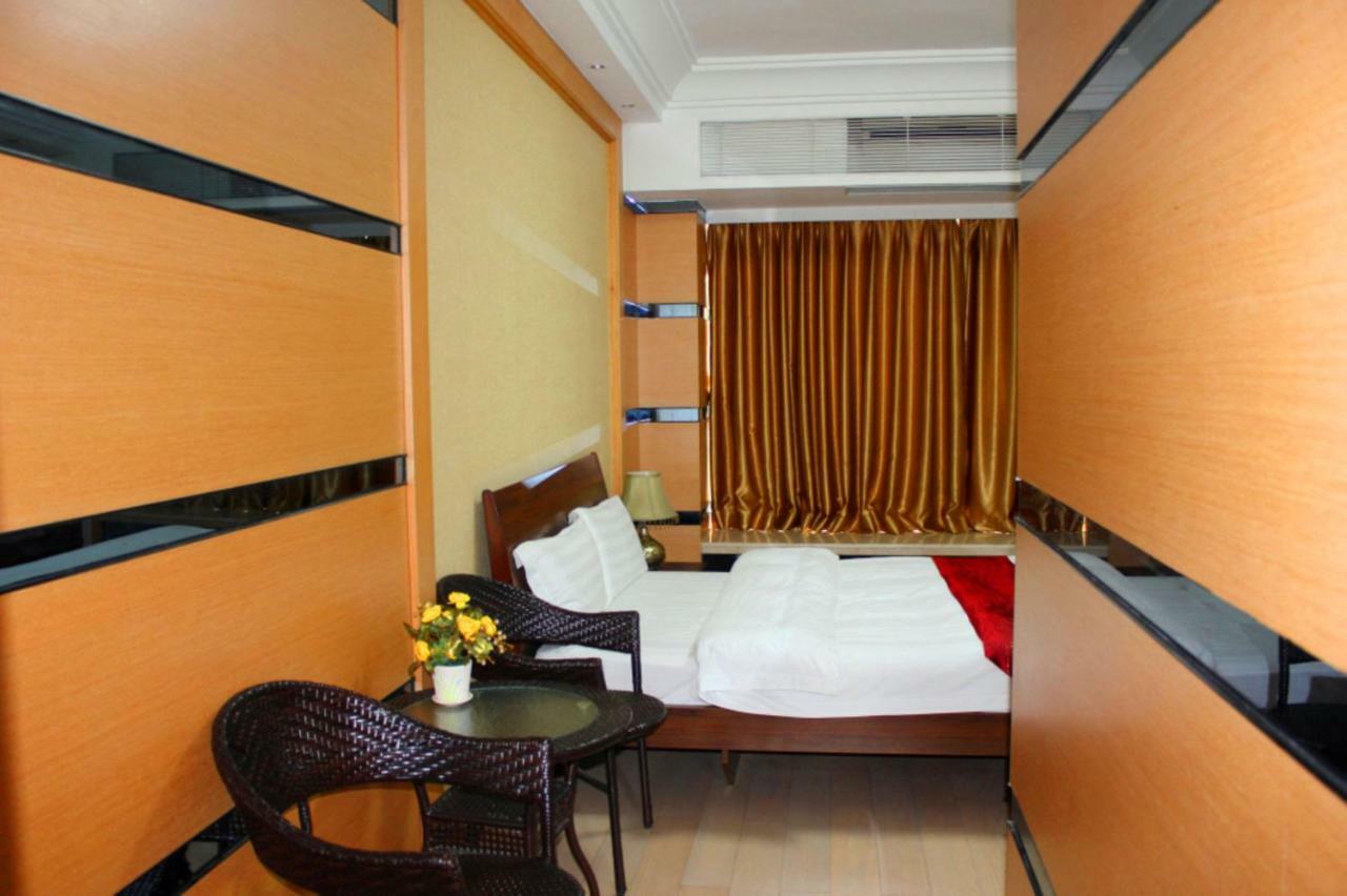 She & He Service Apartment Huifeng Гуанджоу Екстериор снимка